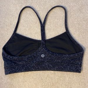 Lululemon Power Y Sports Bra Light Support Black Like New